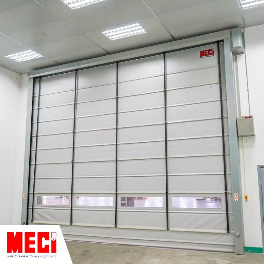 Sản phẩm Cửa cuốn nhanh dạng xếp MECI được lắp đặt tại nhà xưởng