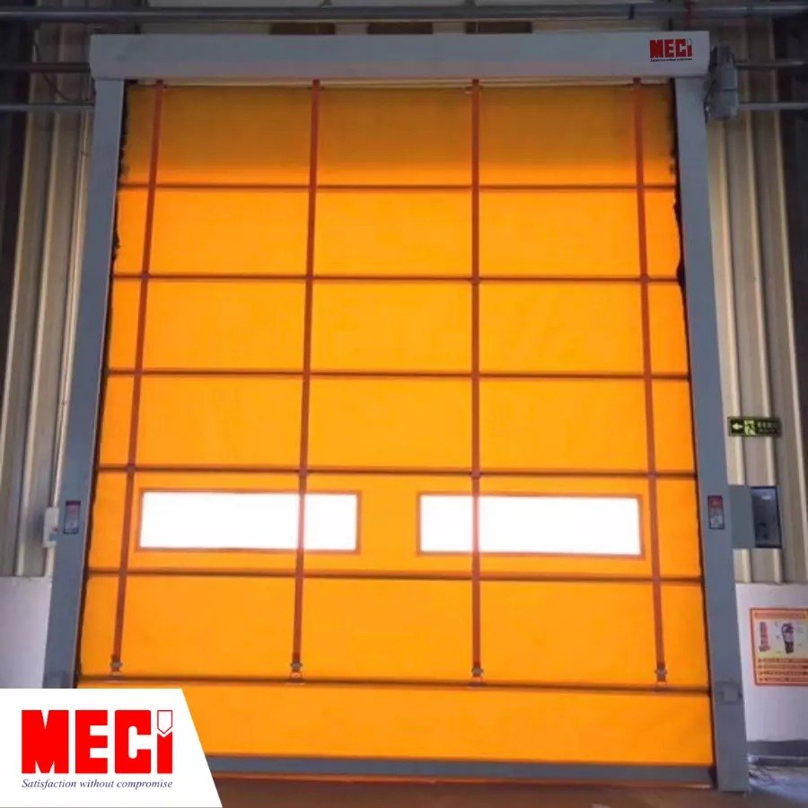 Sản phẩm Cửa cuốn nhanh dạng xếp MECI được lắp đặt tại nhà xưởng