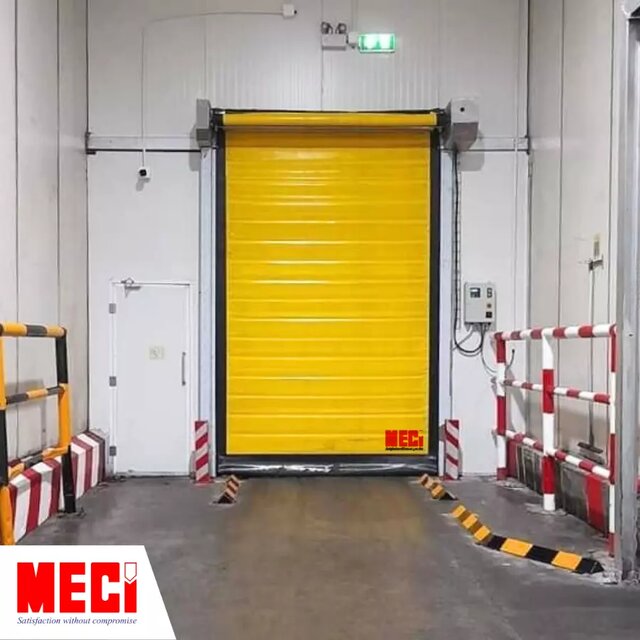 Sản phẩm Cửa cuốn nhanh kho lạnh MECI lắp đặt tại nhà xưởng