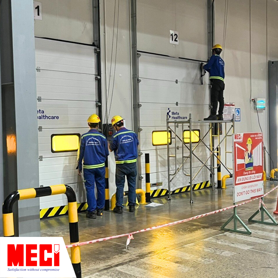 Kỹ thuật MECI với Sản phẩm Cửa trượt trần