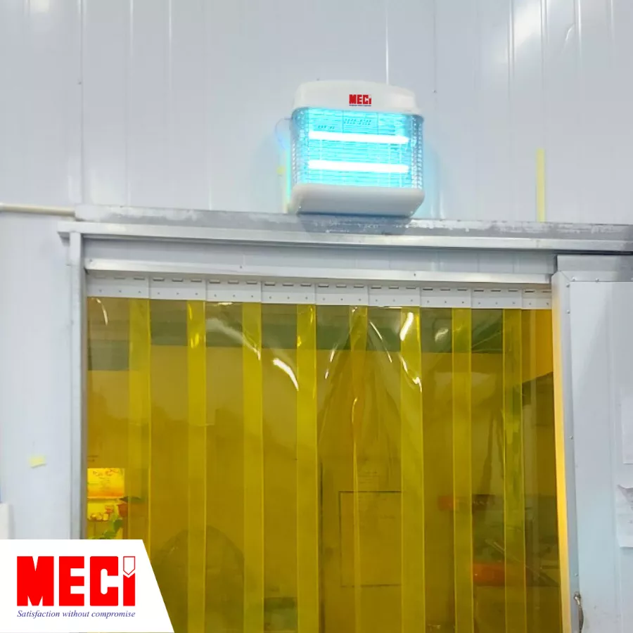 Sản phẩm Đèn diệt côn trùng MECI được lắp đặt tại nhà xưởng