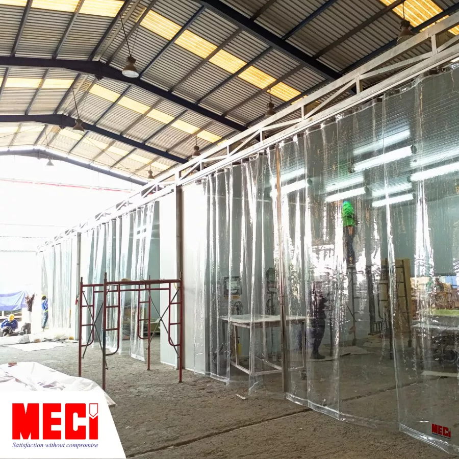 Rèm nhựa dạng tấm khổ lớn