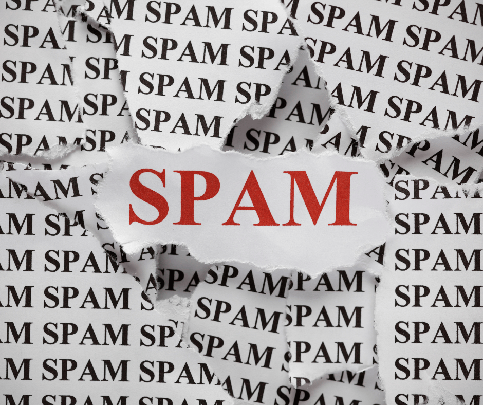 Dòng chữ SPAM xuất hiện nhiều lần.