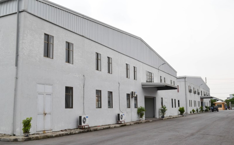 Quang cảnh bên ngoài nhà xưởng Công ty Tùng Yên