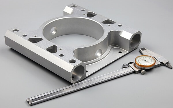 Các loại thước và dụng cụ đo lường chuẩn xác để đánh giá gia công cơ khí