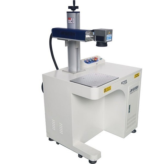 Chiếc máy khắc laser CNC