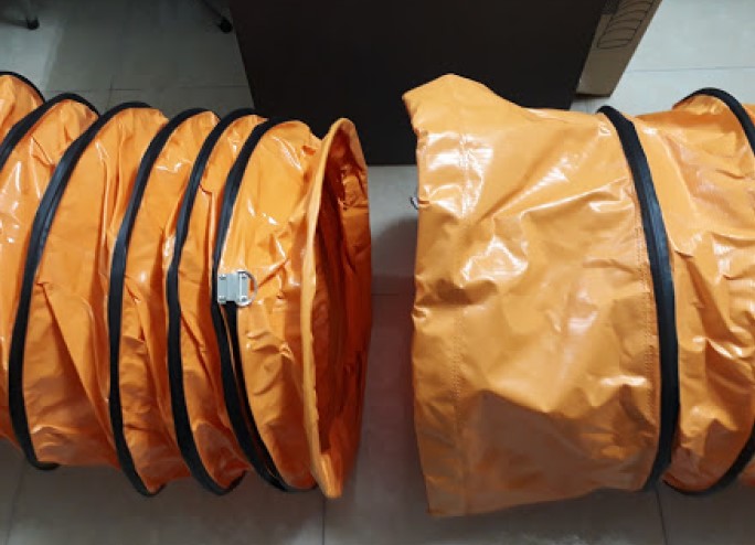 Ống thông gió làm bằng nhựa PVC màu cam