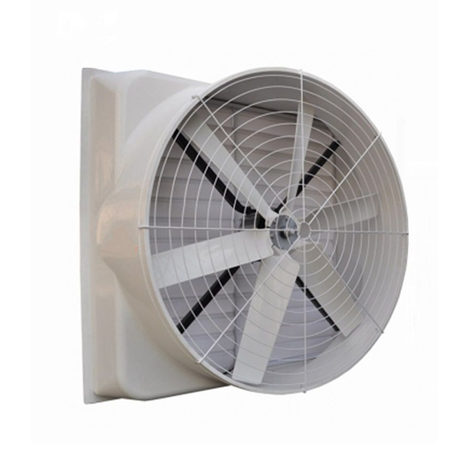 Hình ảnh quạt công nghiệp hình vuông gắn tường trong nhà xưởng