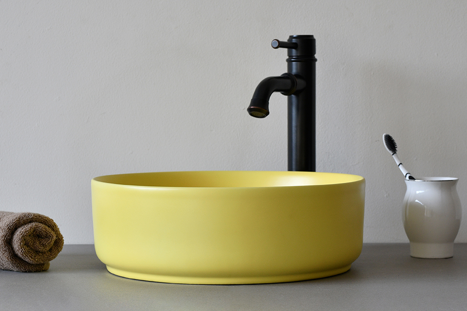 Lavabo đặt bàn hình tròn màu vàng