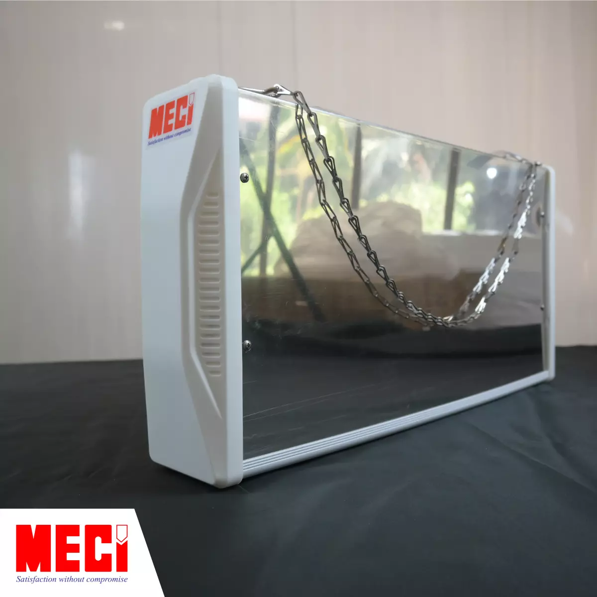 Mặt phẳng phía sau của đèn côn trùng MECI inox