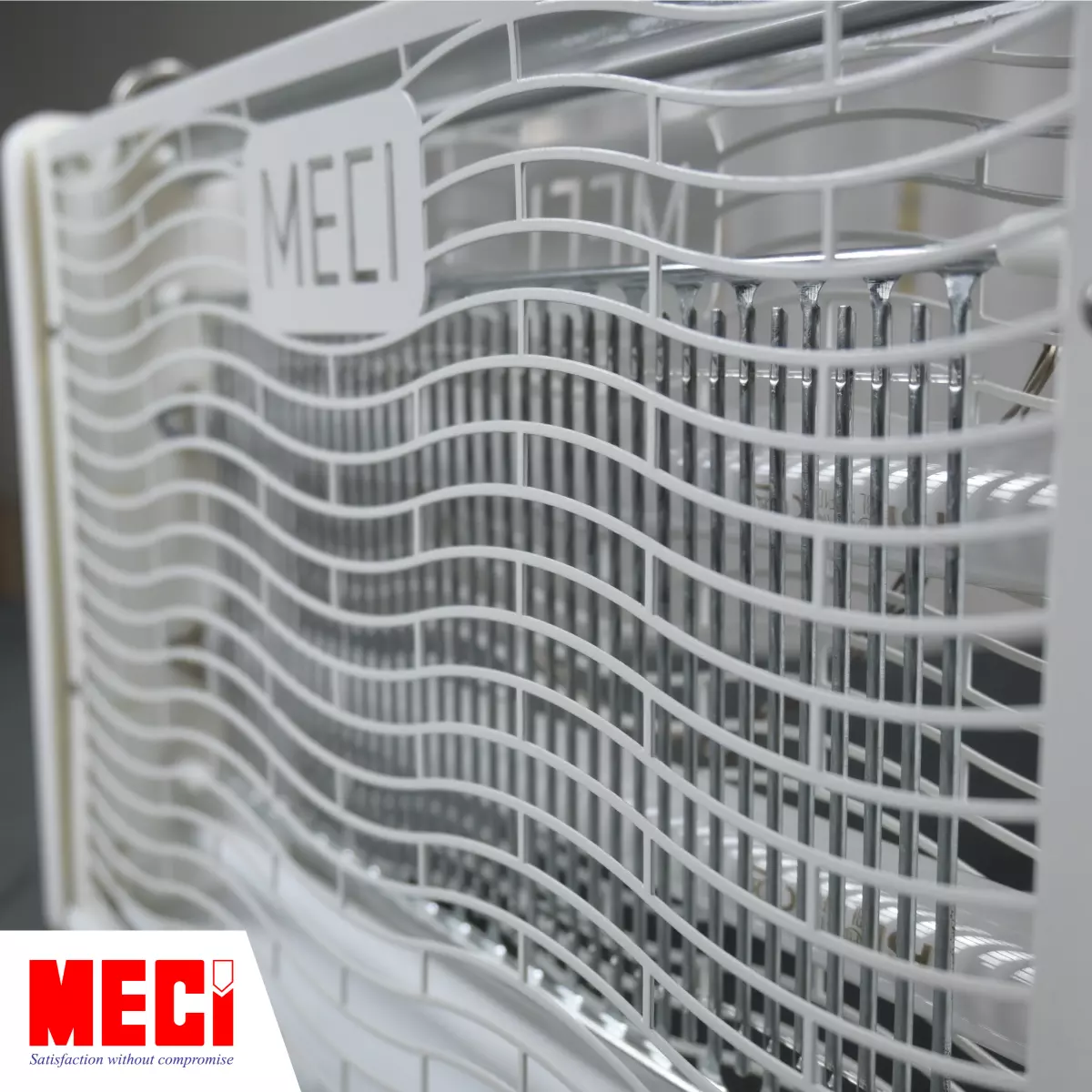 Gốc cận mặt trước dạng sóng lượn của đèn sơn tĩnh điện