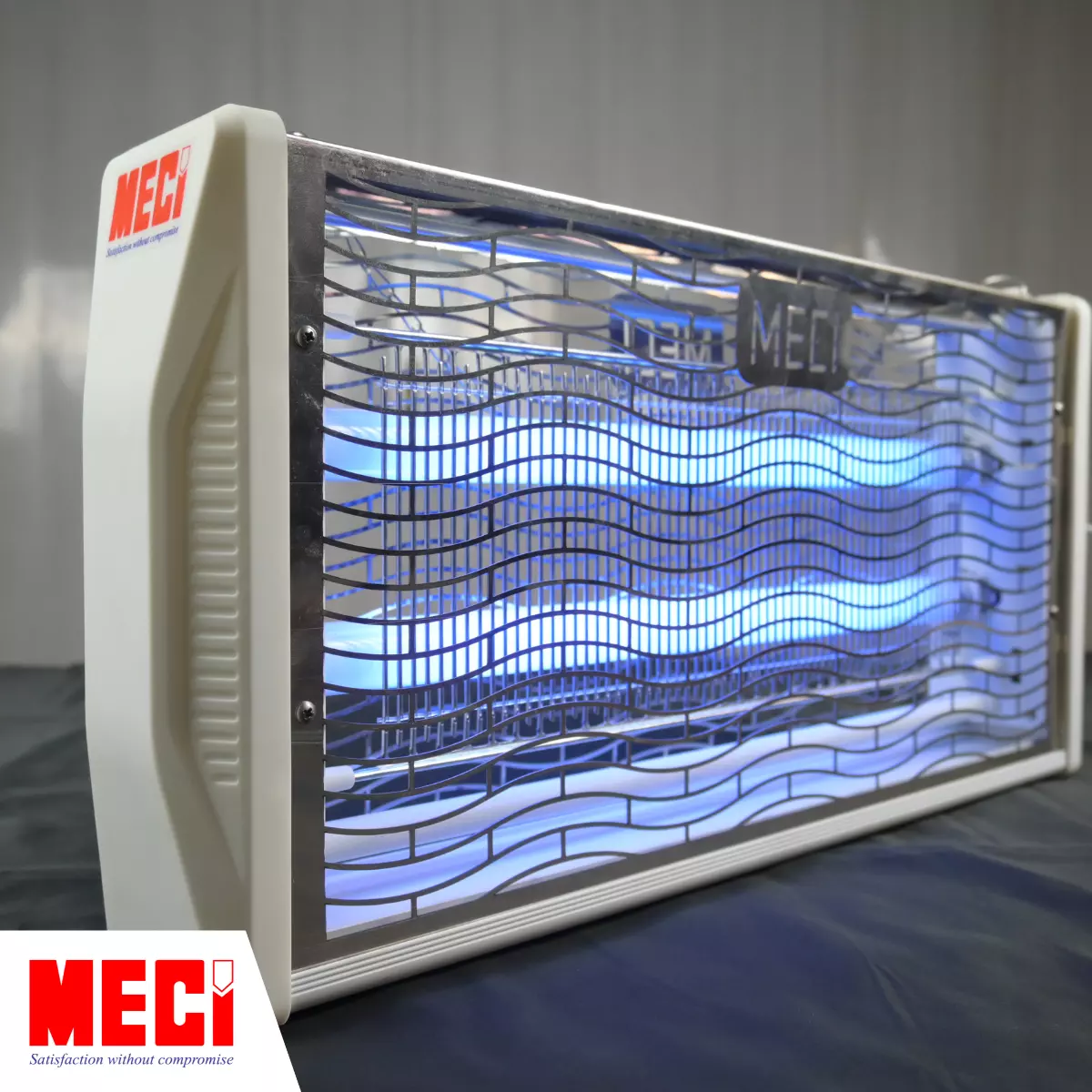 Đèn côn trùng MECI đang hoạt động