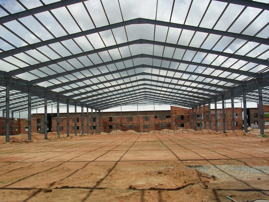 Công trình nhà xưởng đang được thi công.