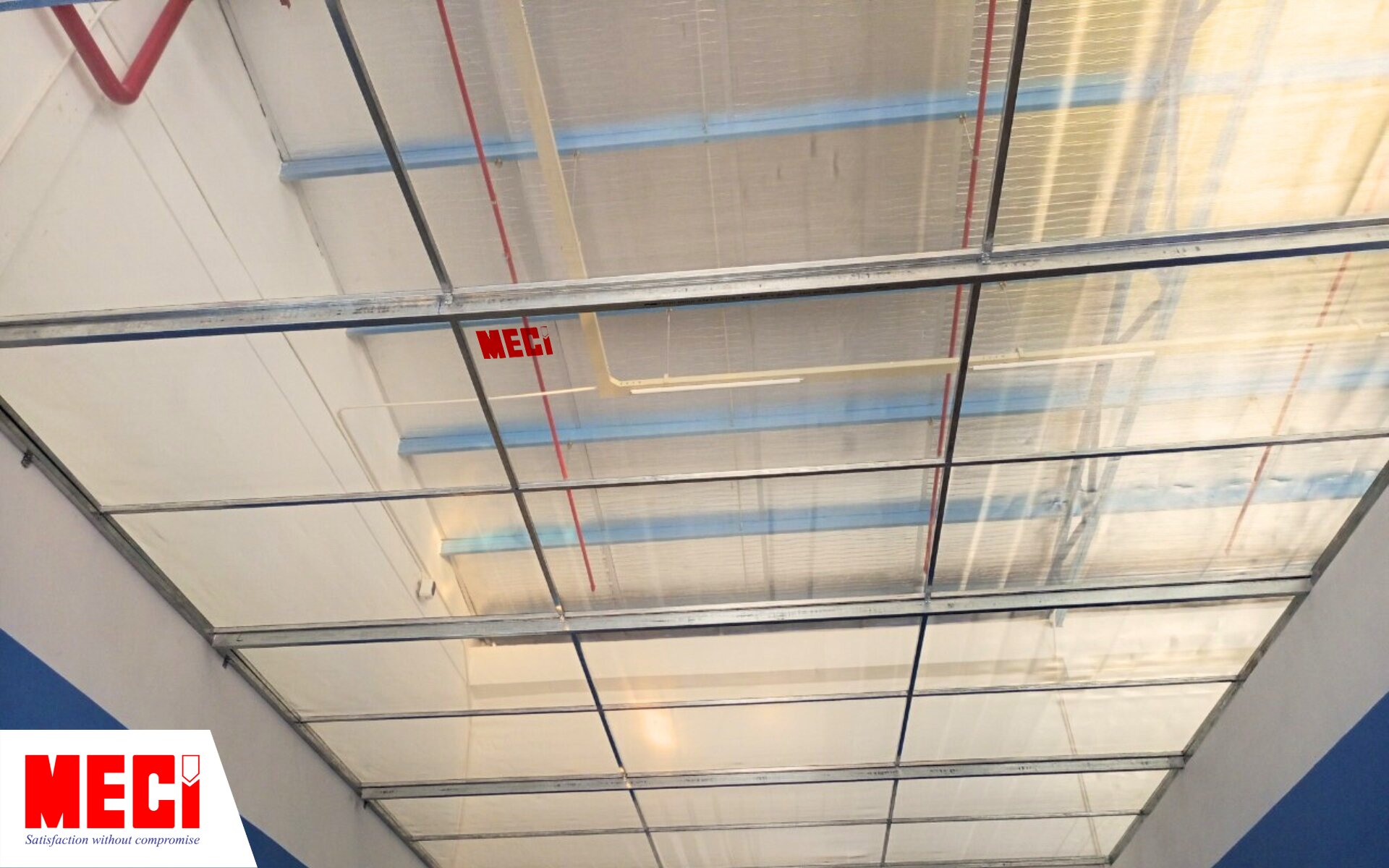 vách lưới ngăn côn trùng tại nhà xưởng NutriNest