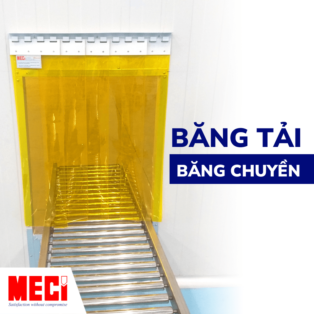 Rèm nhựa trắng trong tại tủ đông lạnh kèm text