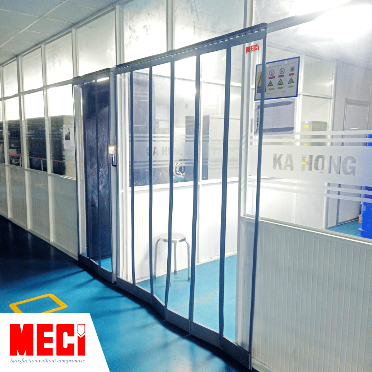 1 trong 3 bộ rèm nhựa nam châm cho Ka Hong tại kho linh kiện điện tử