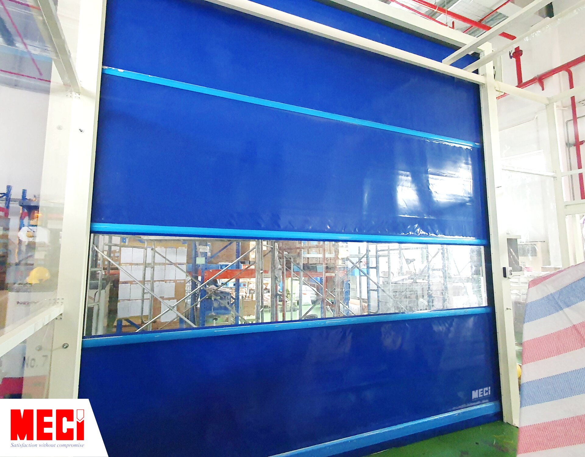 Cửa cuốn nhanh PVC tại nhà máy HiTech