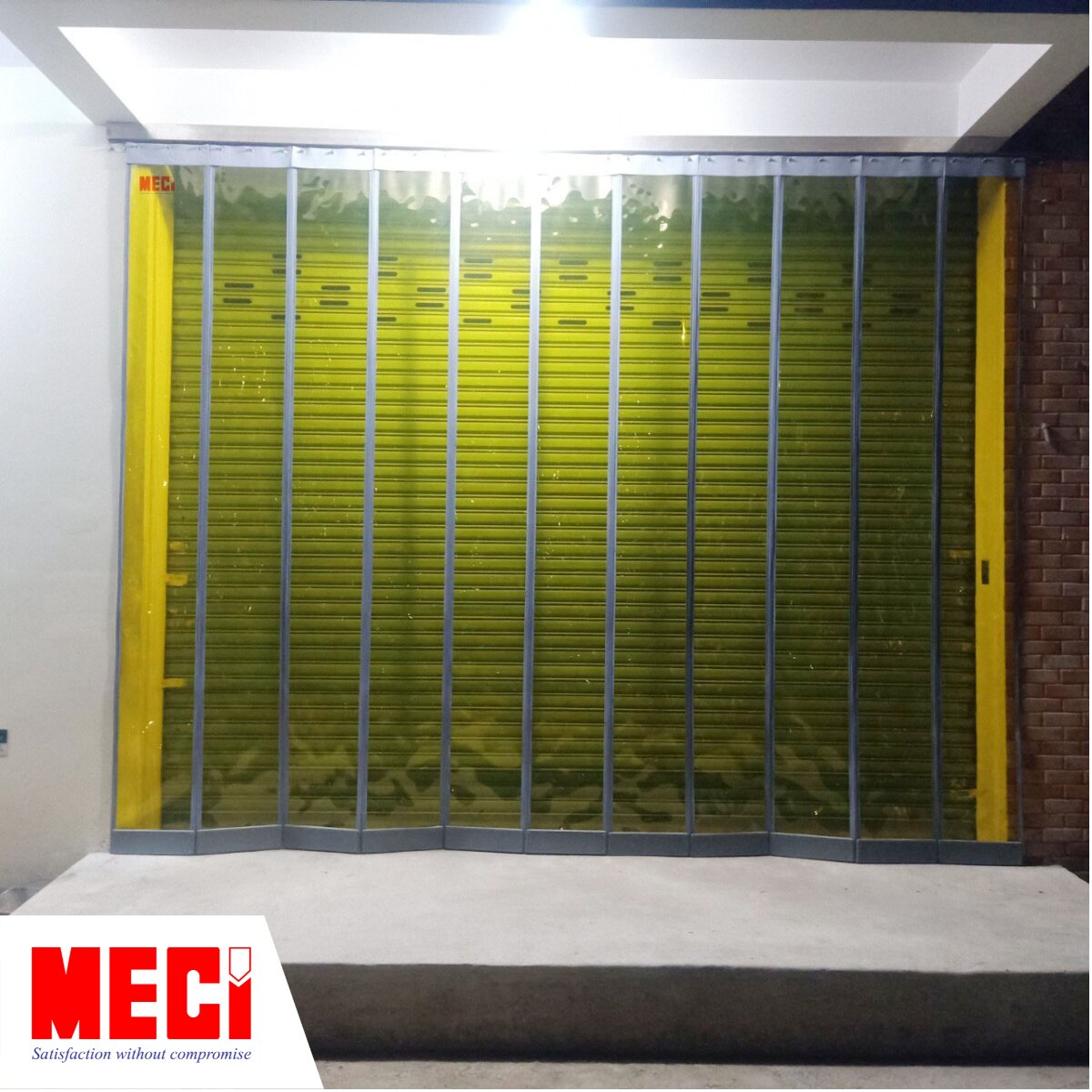 Rèm nhựa PVC màu vàng cho nhà máy tại Bình Dương