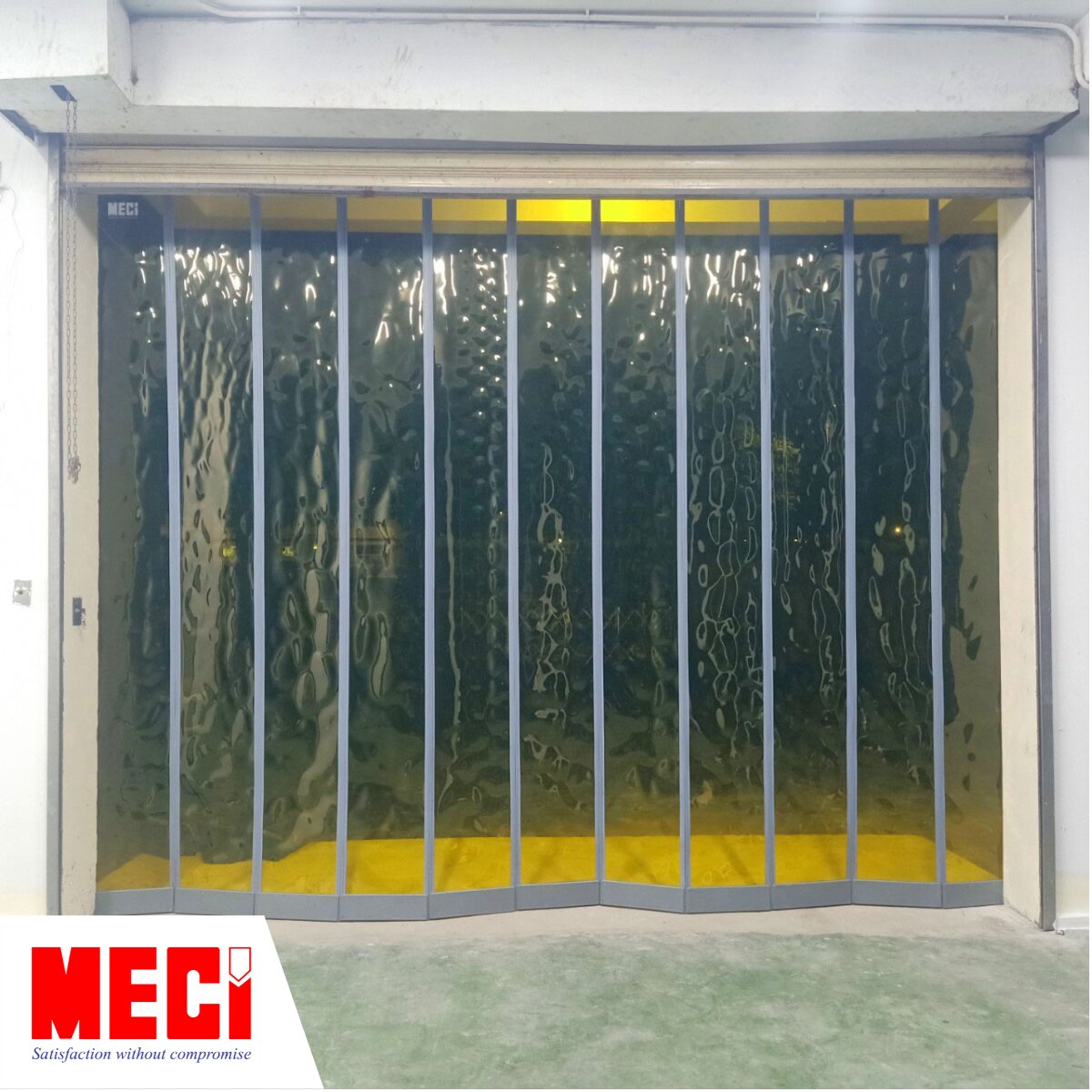 Rèm nhựa PVC màu vàng cho nhà máy tại Bình Dương