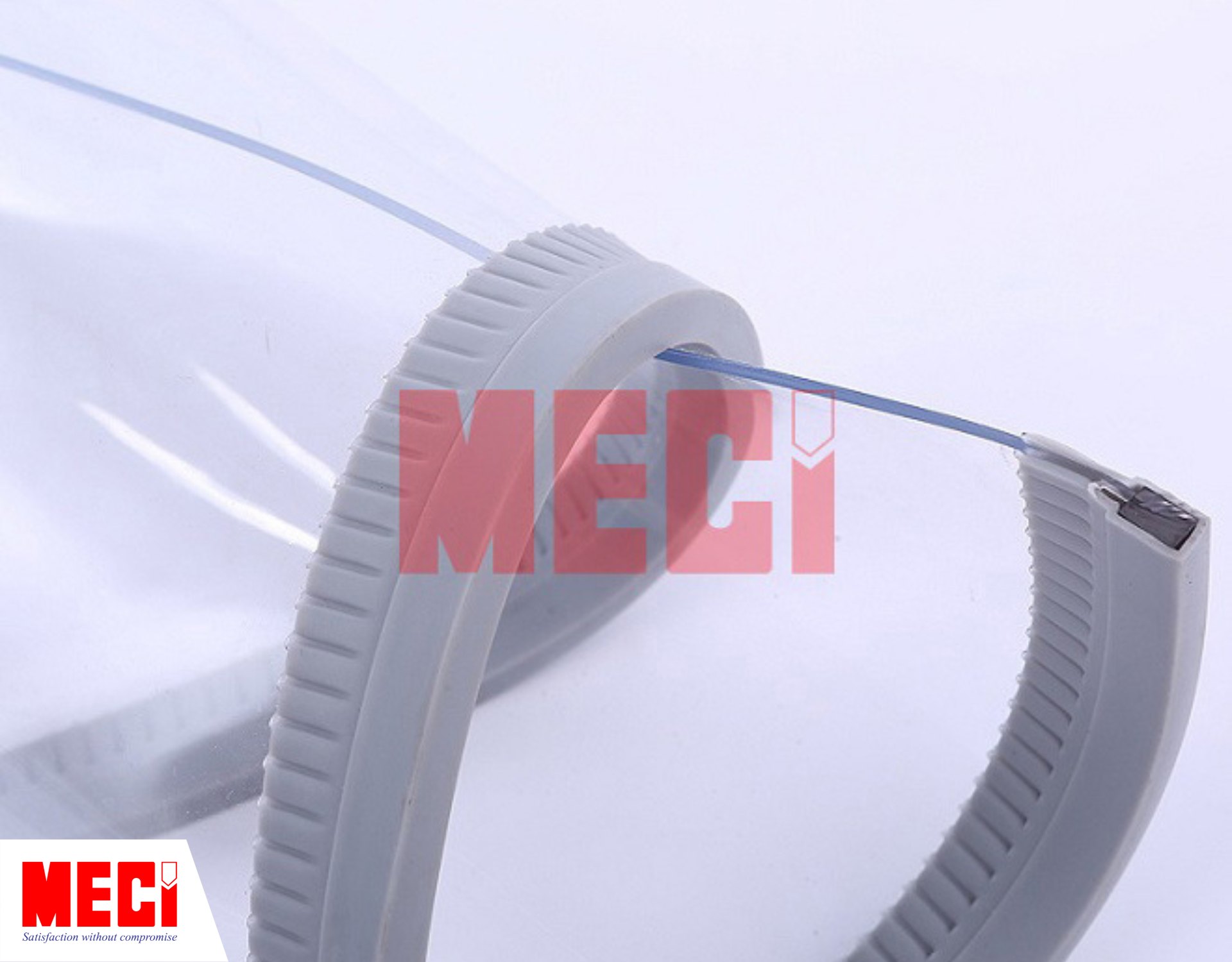 miếng nhựa nam châm được uốn cong