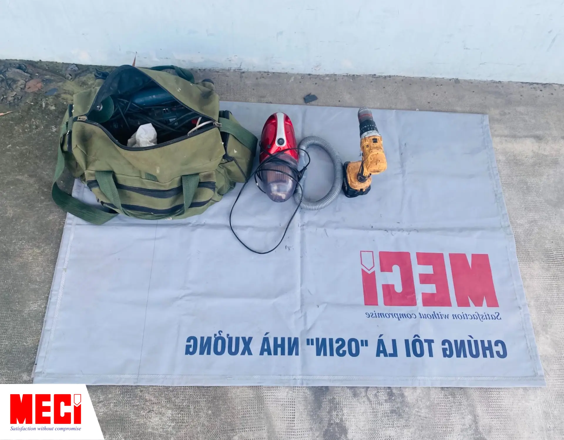 Dụng cụ cần chuẩn bị để thực hiện quy trình vệ sinh quạt cắt gió