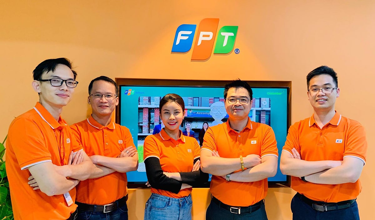 Nhân sự tập đoàn FPT trong một buổi đào tạo