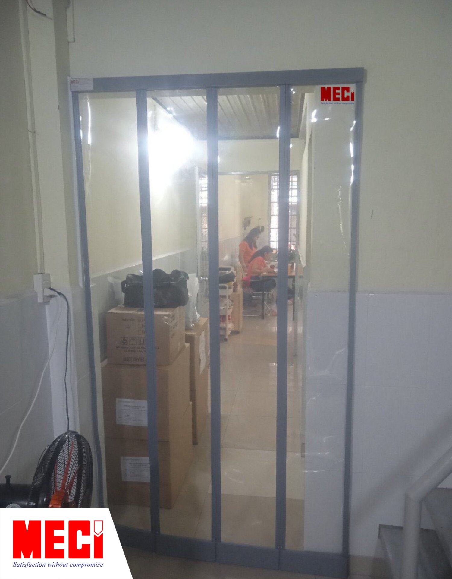 sự khác biệt khi so sánh rèm nhựa nam châm MECI với các đơn vị khác