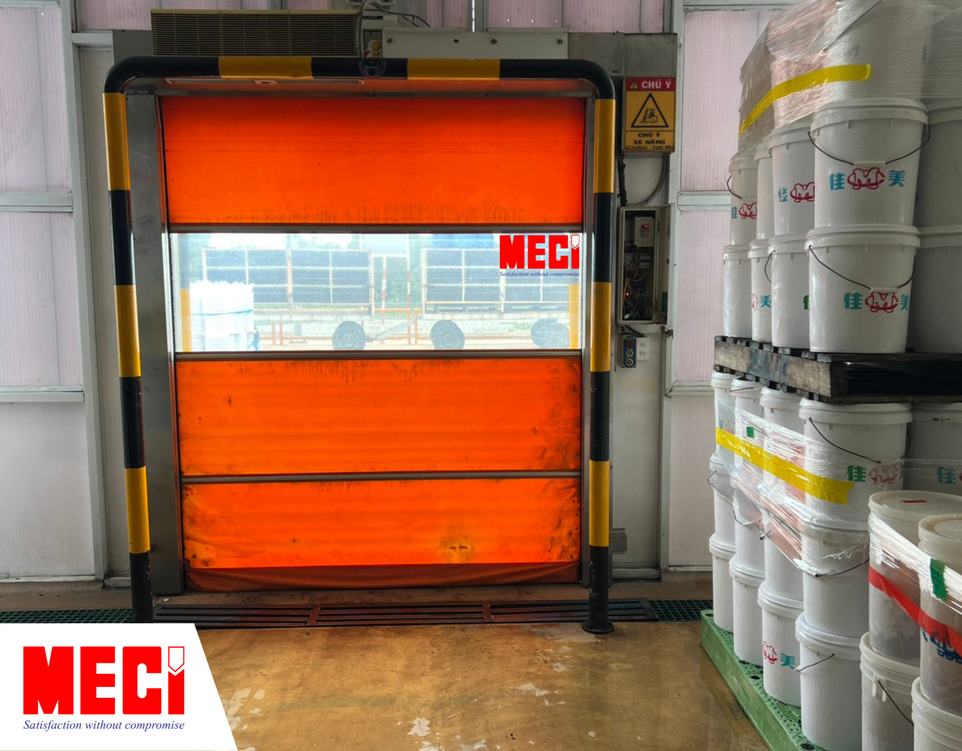 Hình ảnh thực tế dự án Bảo dưỡng, sửa chữa hệ thống cửa cuốn nhanh tại Givaco