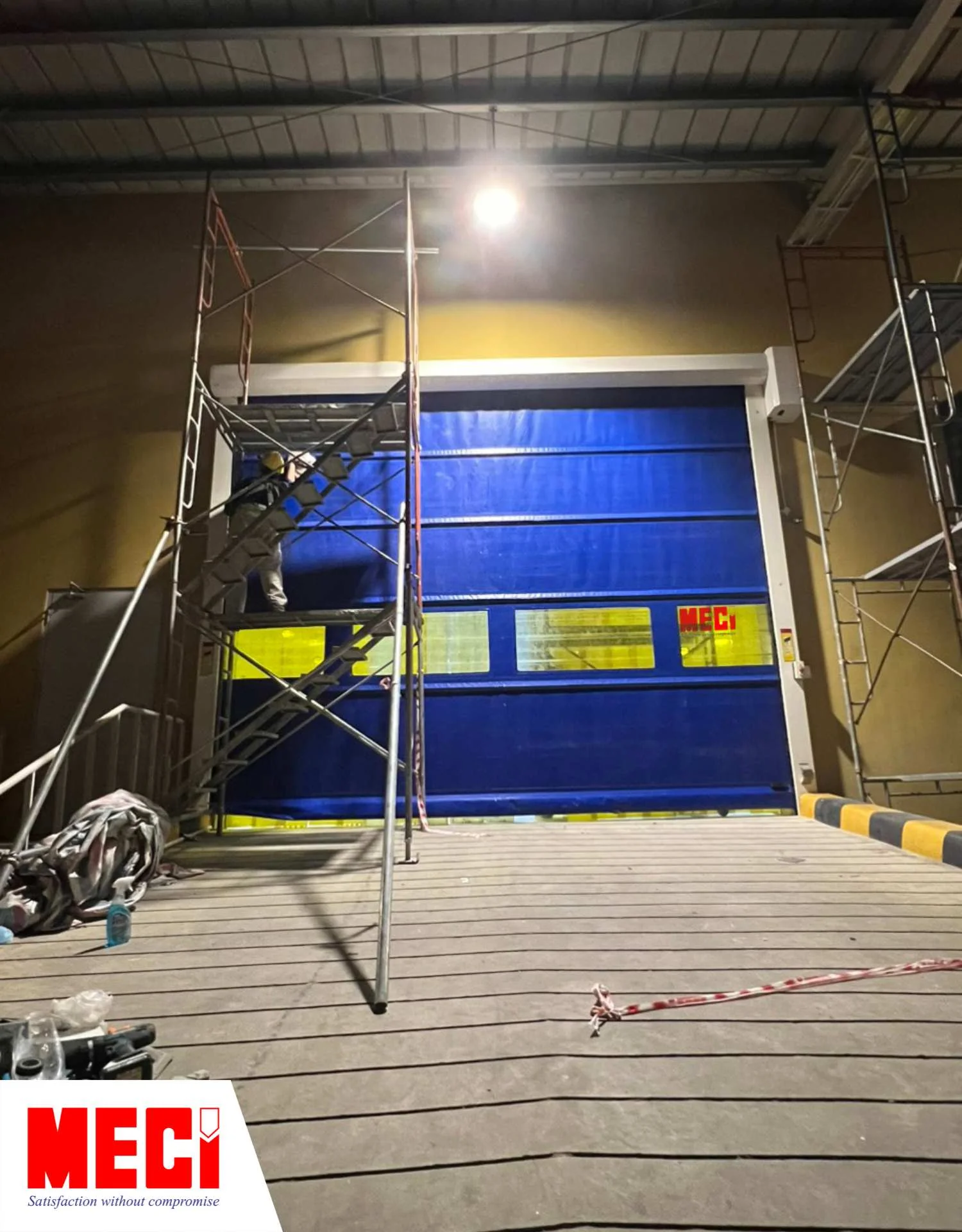 Hình ảnh thực tế của dự án Di dời vị trí cửa cuốn nhanh tại công ty bao bì DETMOLD