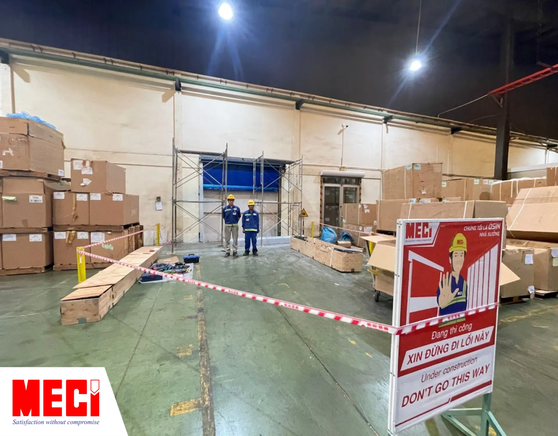 Kỹ thuật MECI và khu vực tập kết cửa cuốn nhanh PVC.