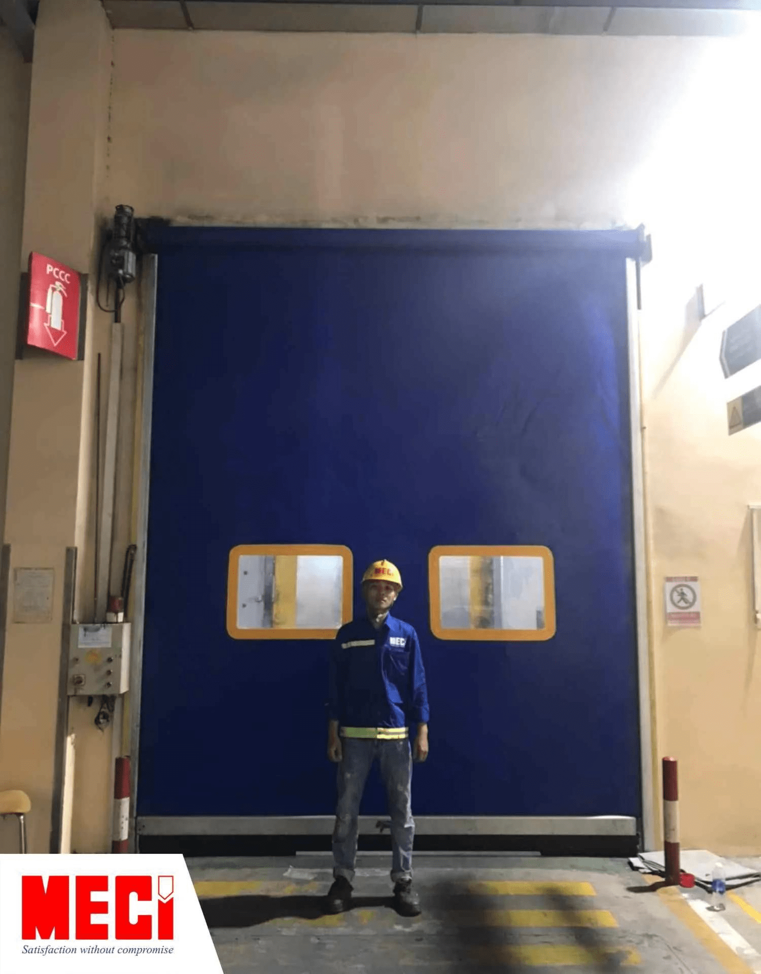 Hình ảnh thực tế của dự án Thay ô cửa sổ cửa cuốn PVC cho công ty bao bì LIKSIN