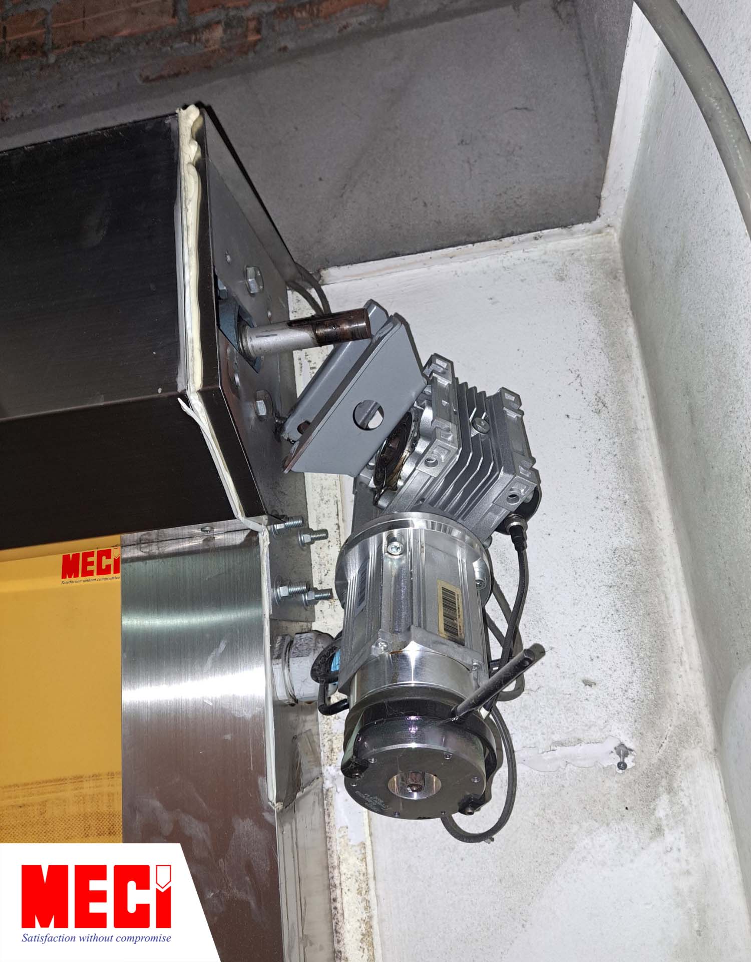 motor cửa cuốn nhanh