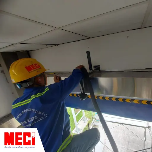 Quy trình bảo trì cửa cuốn nhanh MECI.