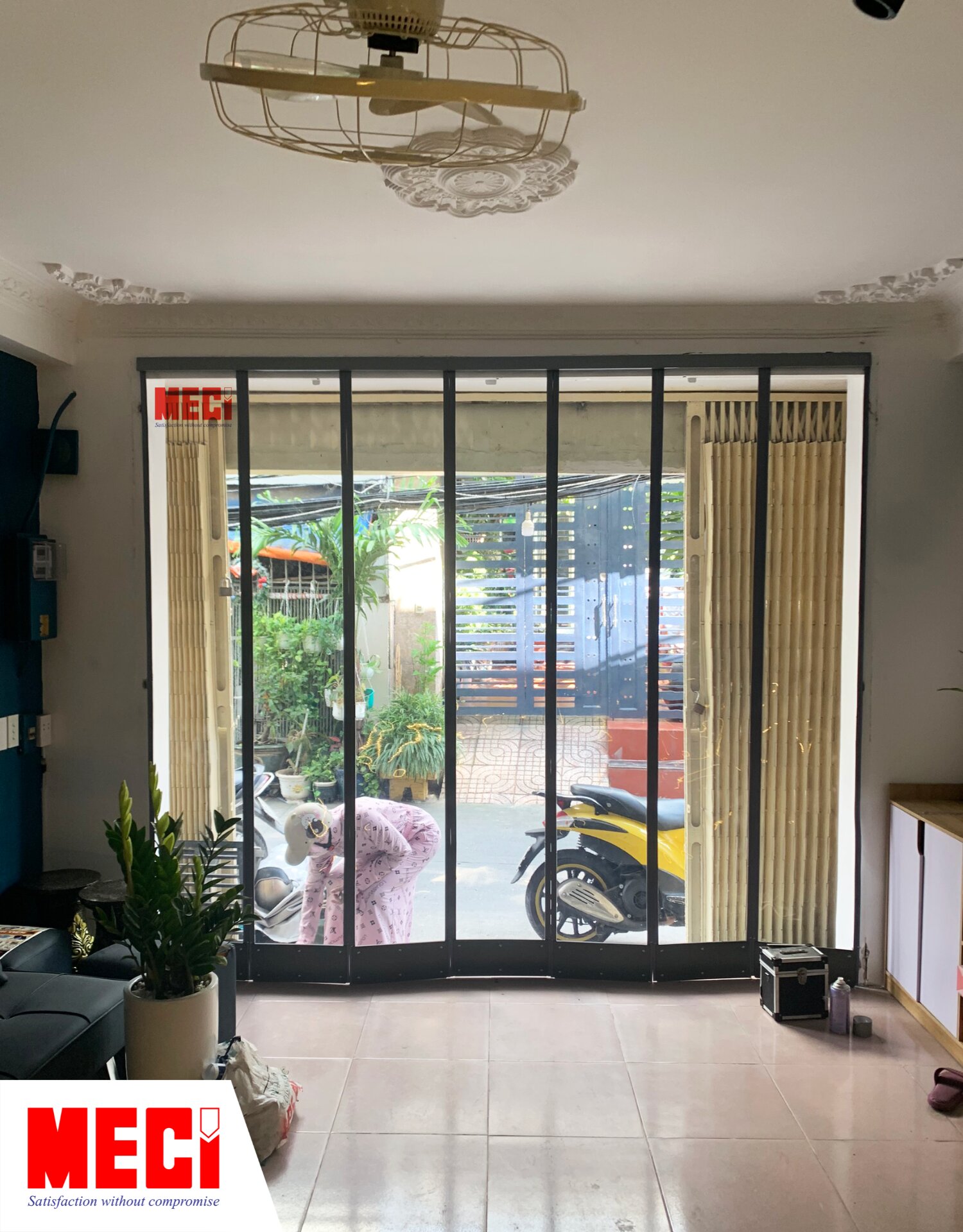 Rèm nhựa nam châm tại Đồng Nai với vị trí cửa chính