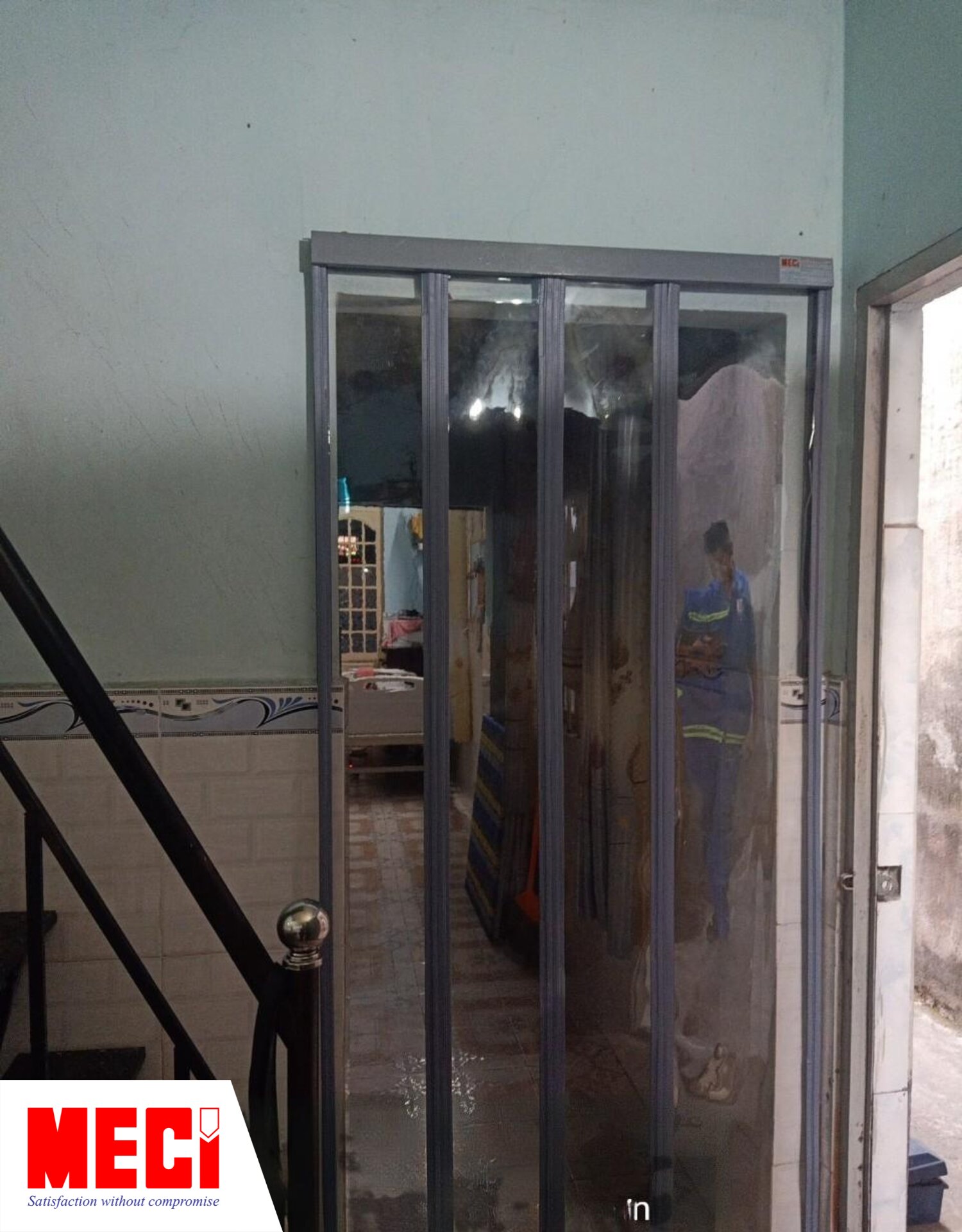 Rèm nhựa nam châm tại Đồng Nai với vị trí gần cửa hậu