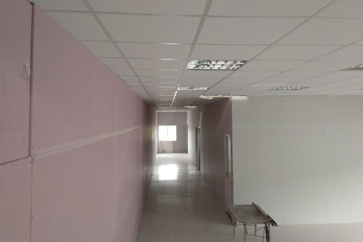 Vách ngăn nhà xưởng bằng compact