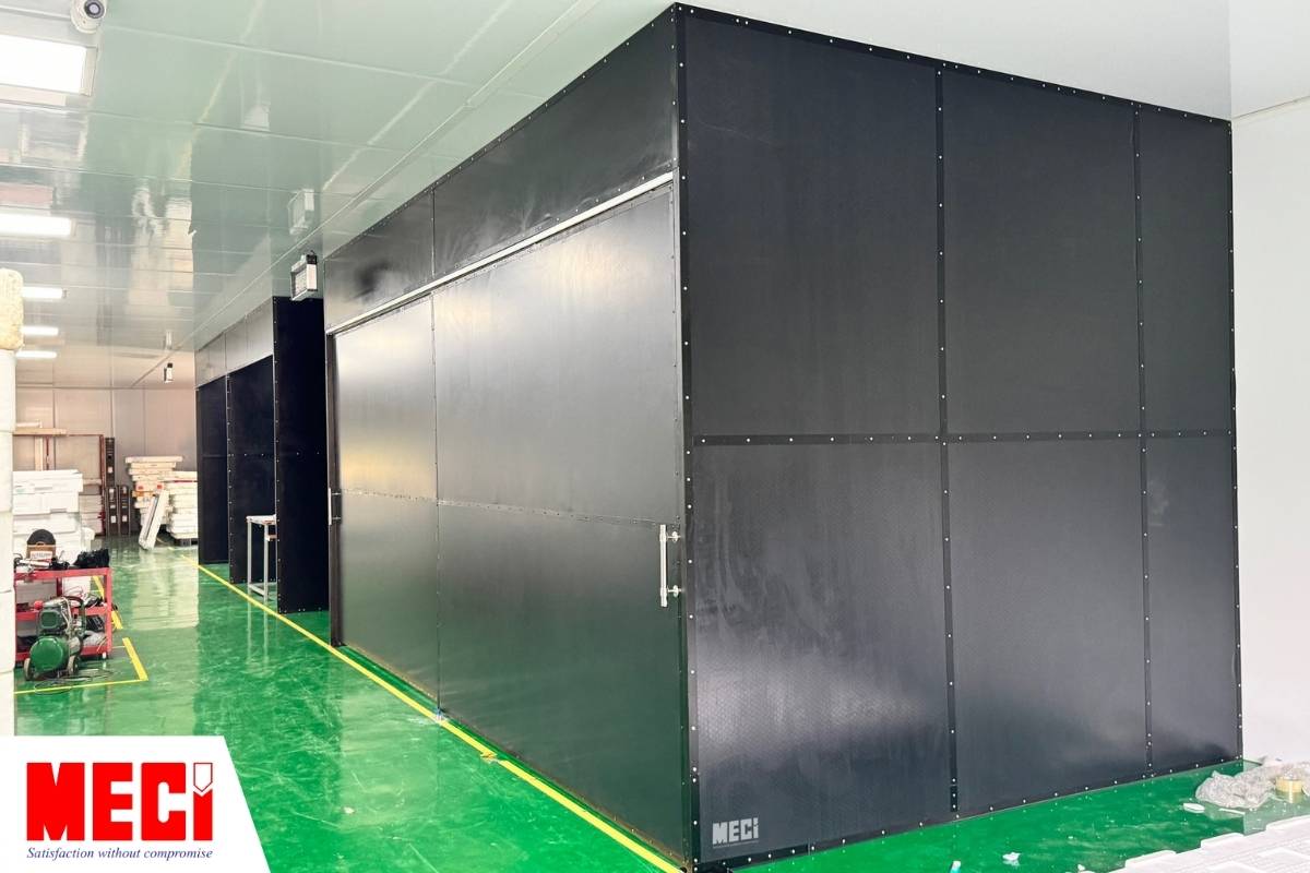 vách ngăn chống tĩnh điện cho công ty BTR LCD