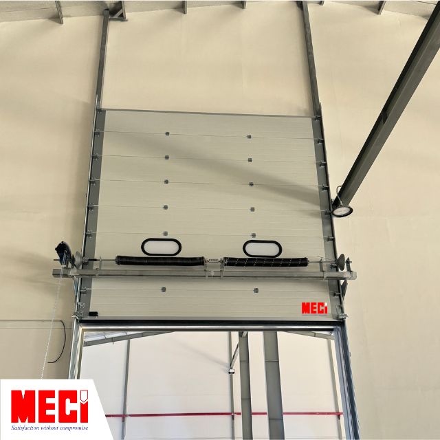 Cửa trượt trần Panel dạng đứng