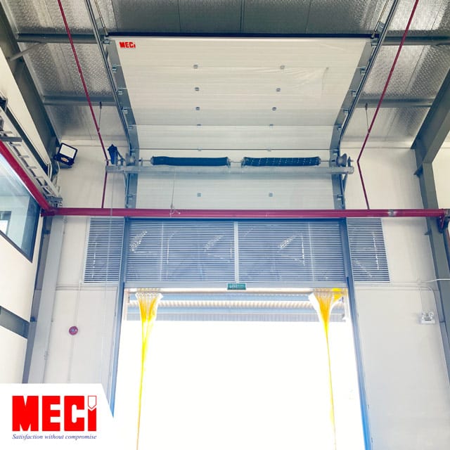 cửa trượt trần là gì