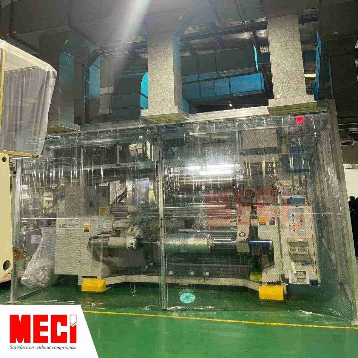 rèm nhựa kéo dạt lắp tại khu vực máy móc