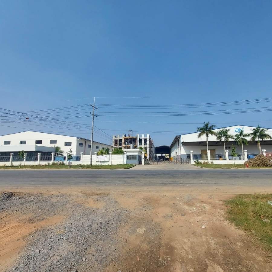 khung cảnh bên ngoài nhà máy bao bì Duy Nguyễn tại Long An