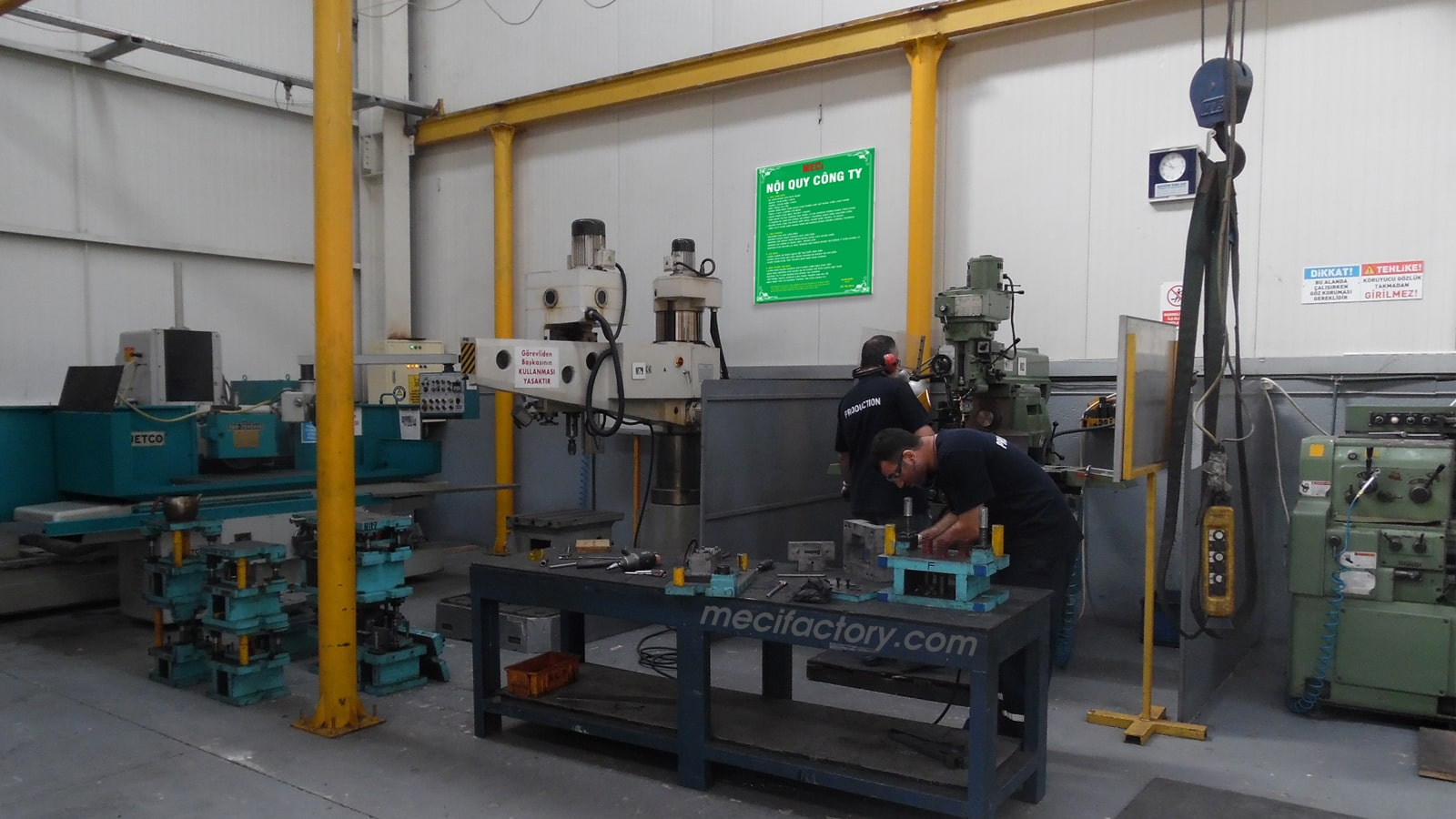 Ảnh bìa bài viết Nội quy công ty sản xuất